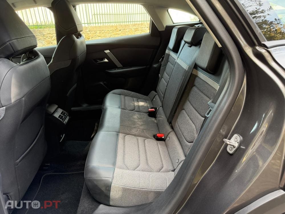 Citroen C4 1.2 PureTech Feel Pack EAT8