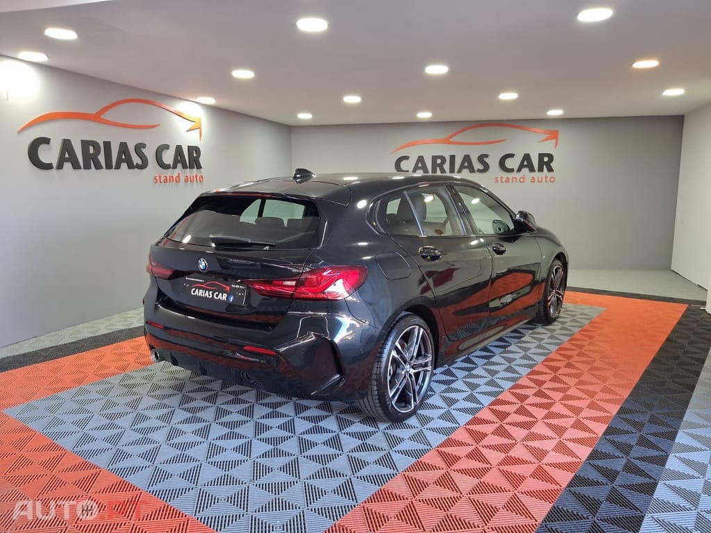BMW 116 i Pack Desportivo M