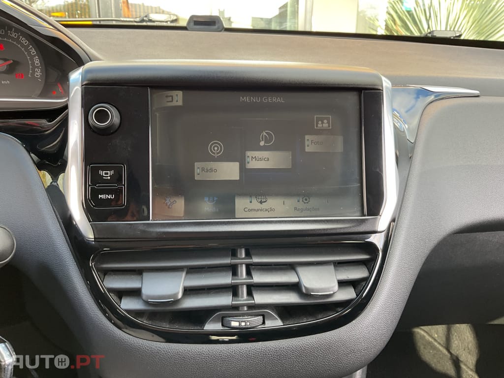 Peugeot 208 1.2 VTi Active