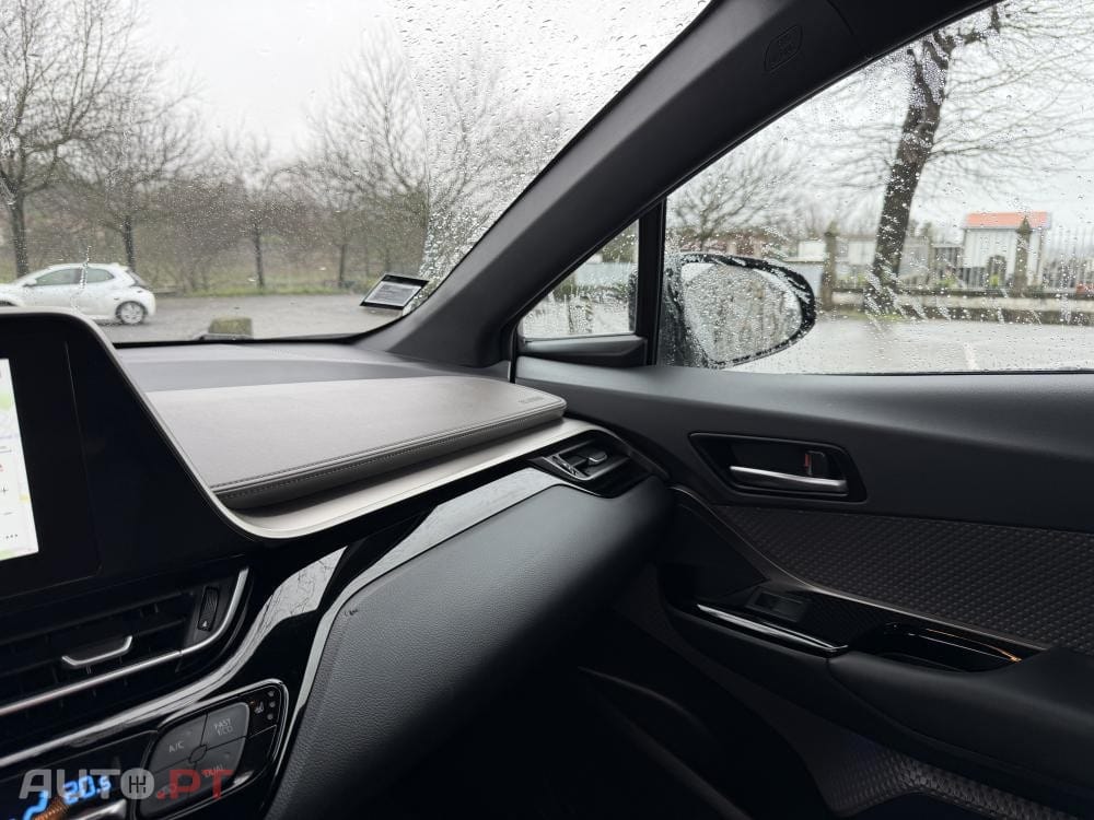 Toyota C-HR 1.8 Hybrid Square Collection