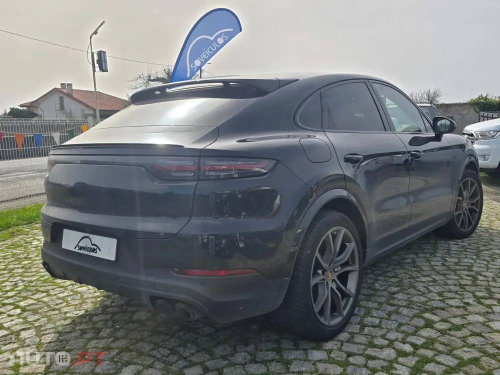 Porsche Cayenne E-Hybrid Tiptronic S