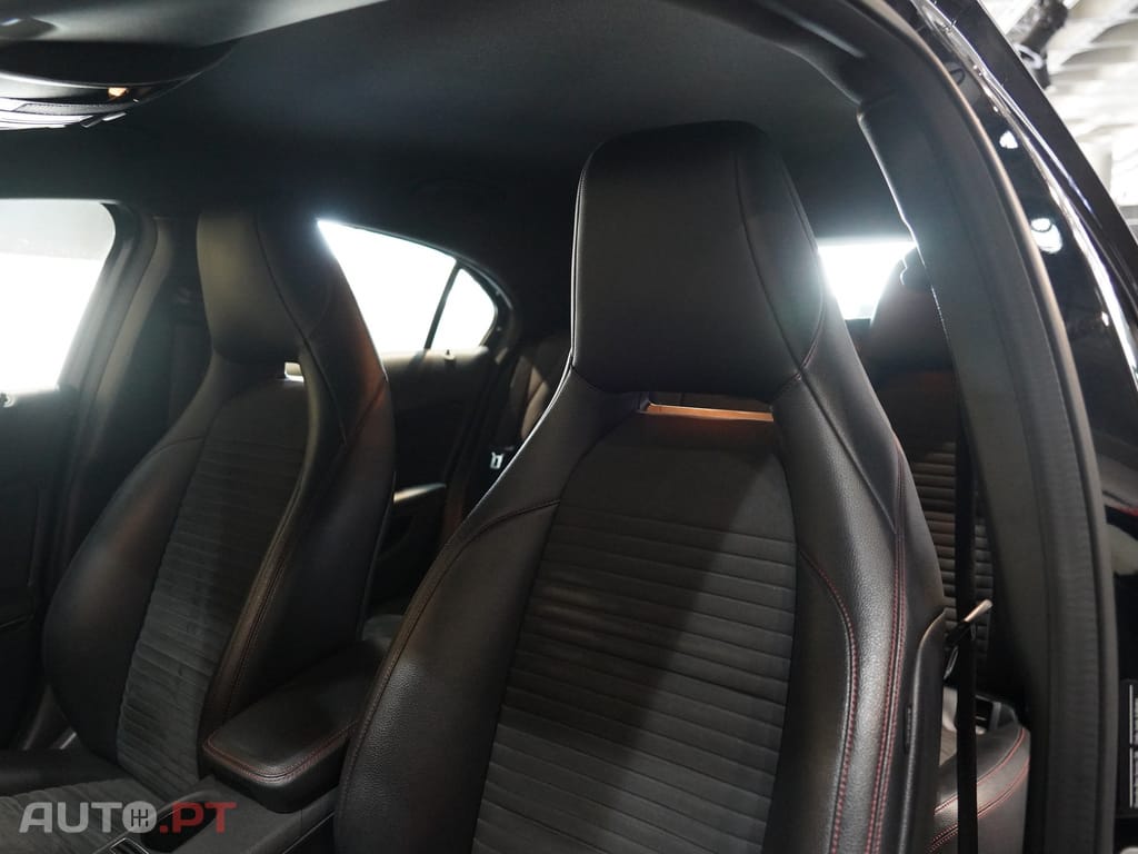 Mercedes-Benz A 180 d AMG Line