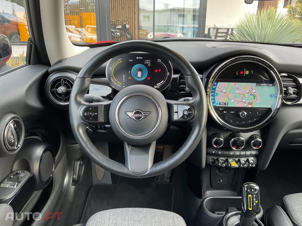 MINI Cooper Cooper SE
