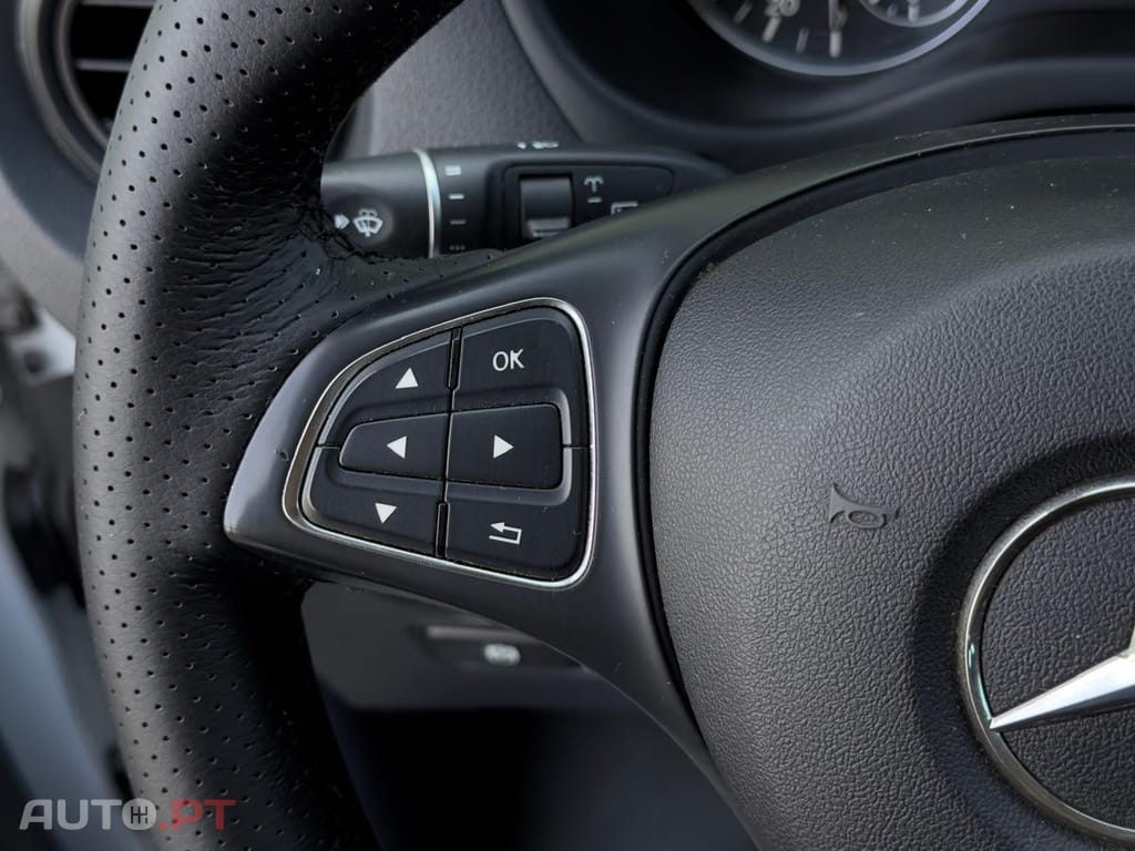 Mercedes-Benz Vito 9 LUGARES