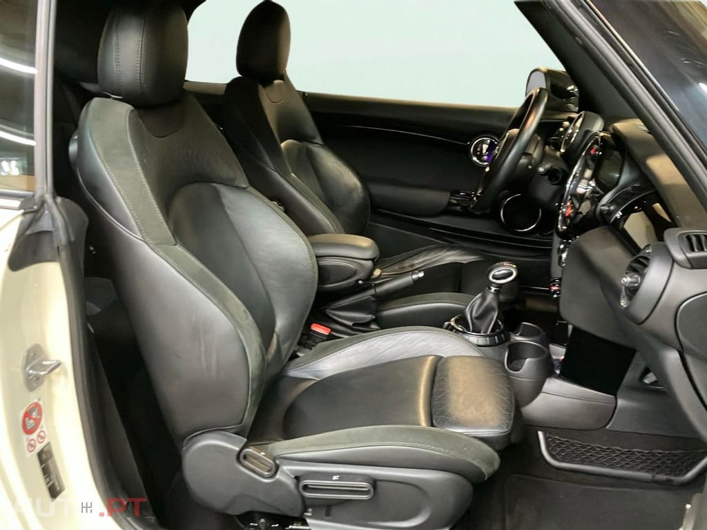 MINI Cooper Cooper SD Cabrio Auto Desportiva