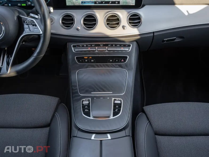 Mercedes-Benz E 300 de Avantgarde 4Matic