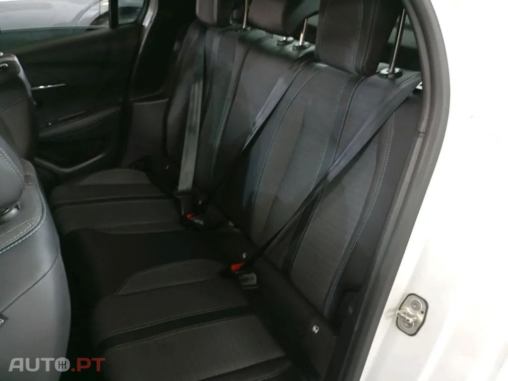 Peugeot E-208 50 kWh Allure