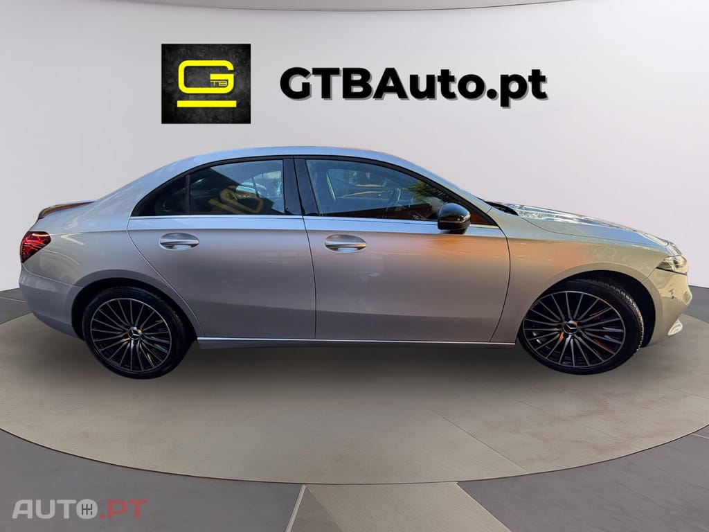 Mercedes-Benz A 180 D STYLE DCT 