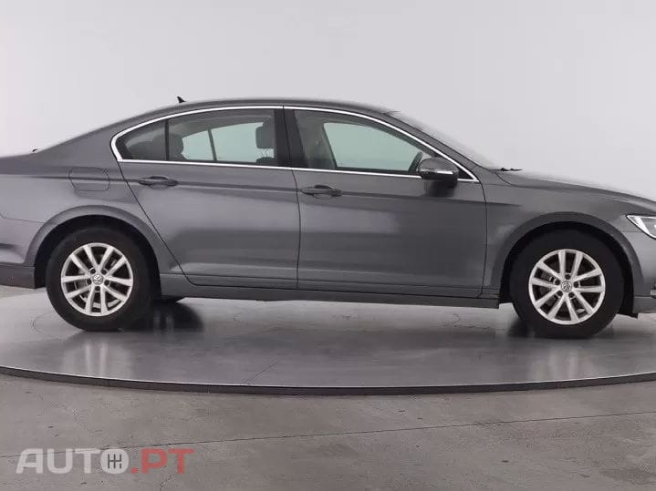 Volkswagen Passat 1.6 TDI Highline