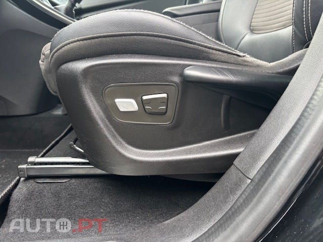 Renault Scénic 1.2 TCE Bose Edition