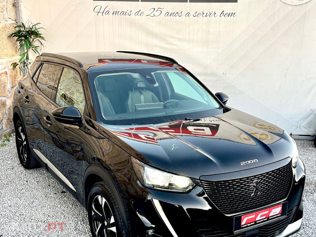 Peugeot E-2008 50 kWh Allure Pack - IVA Dedutivel !!!