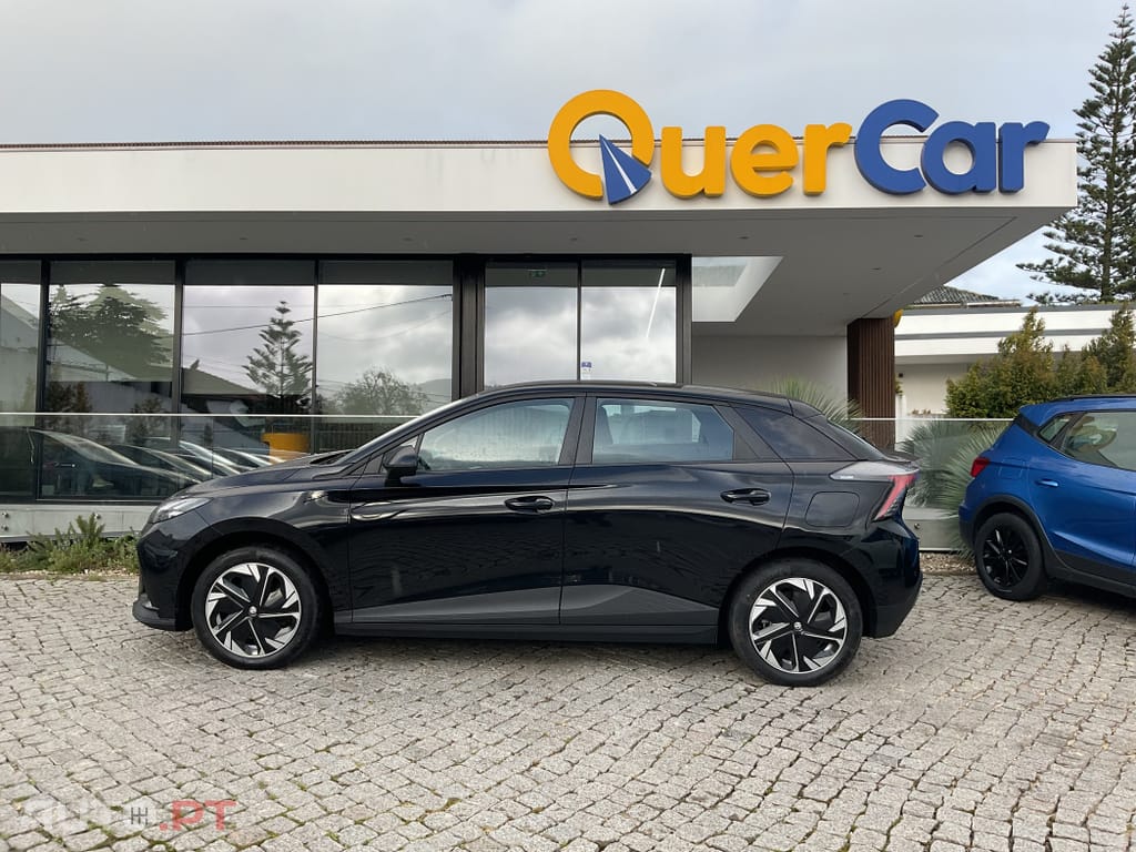 MG MG4 51 kWh Standard