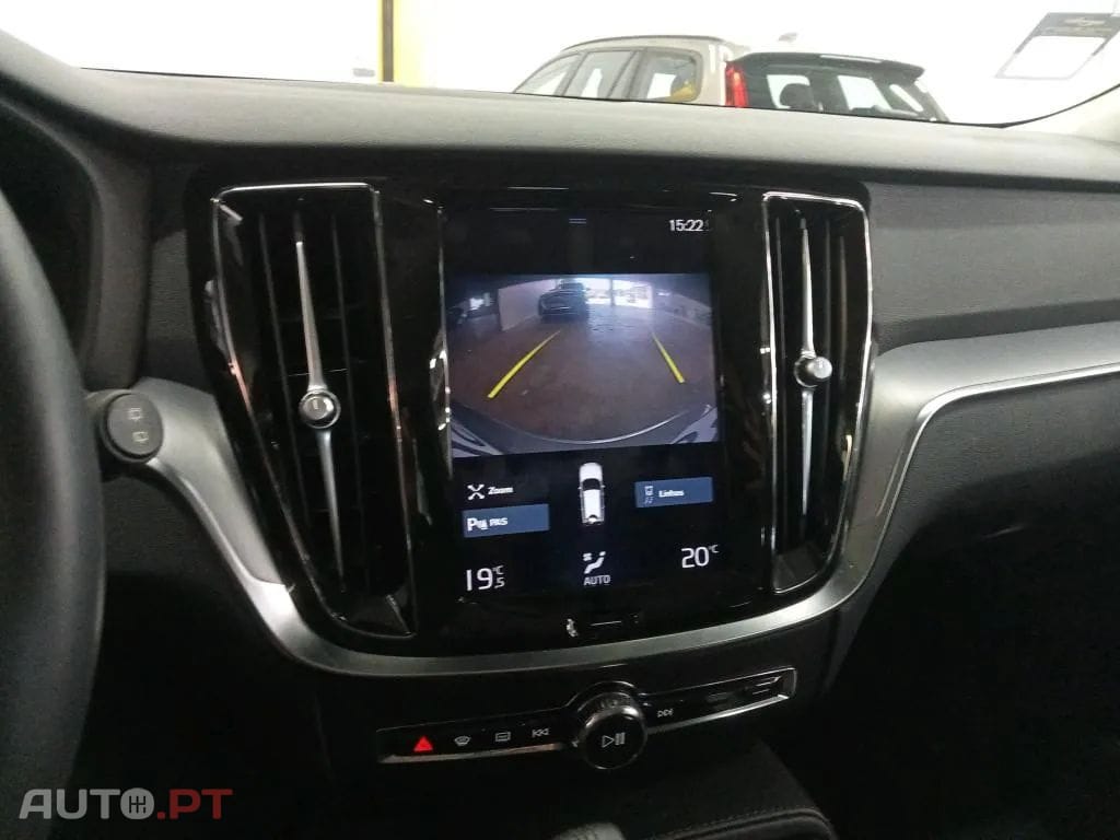 Volvo V60 2.0 T8 AWD TE Momentum