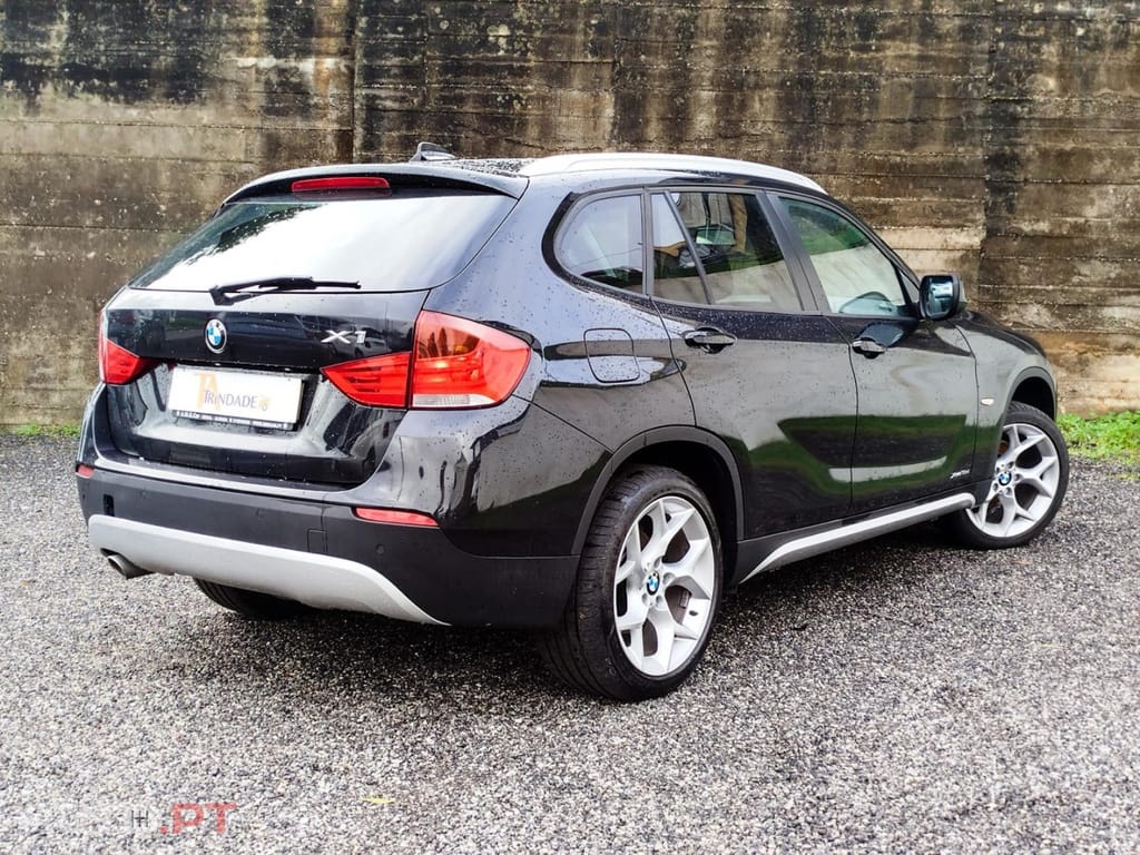 BMW X1 18 d xDrive xLine