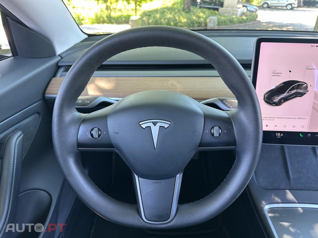 Tesla Model 3 Long-Range Dual Motor AWD
