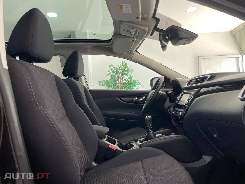 Nissan Qashqai 1.5 dCi N-Connecta 18 RS+PS
