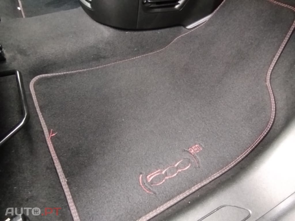 Fiat 500e 23,8kWh Red