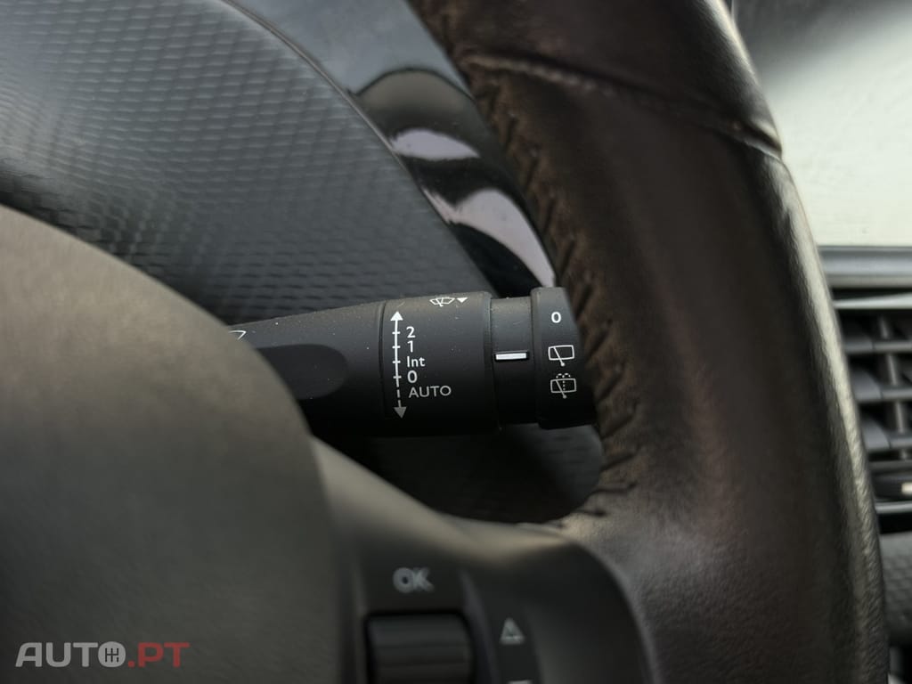 Peugeot 208 1.2 PureTech Signature