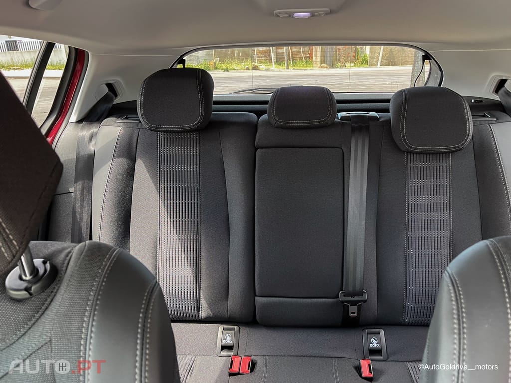 Peugeot 308 1.2 PureTech Allure EAT8