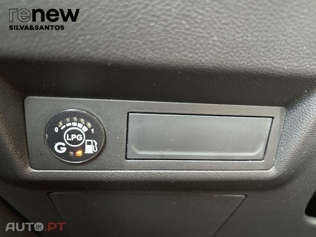 Renault Captur Captur Techno Bi-Fuel 100