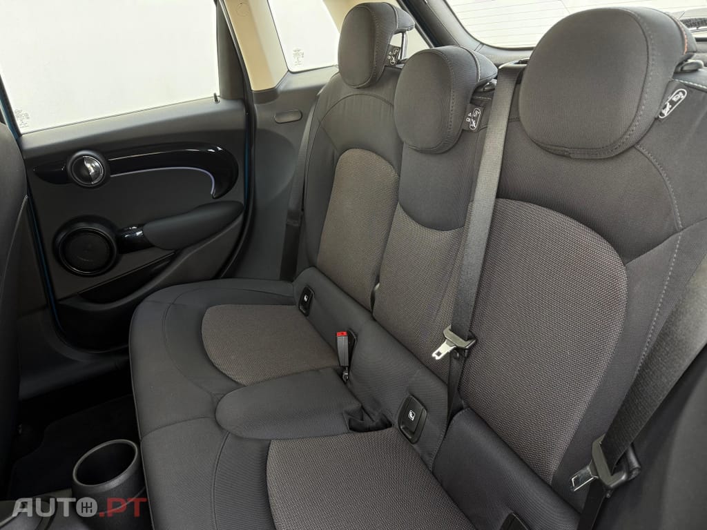 MINI Cooper Cooper Resolute Edition Auto