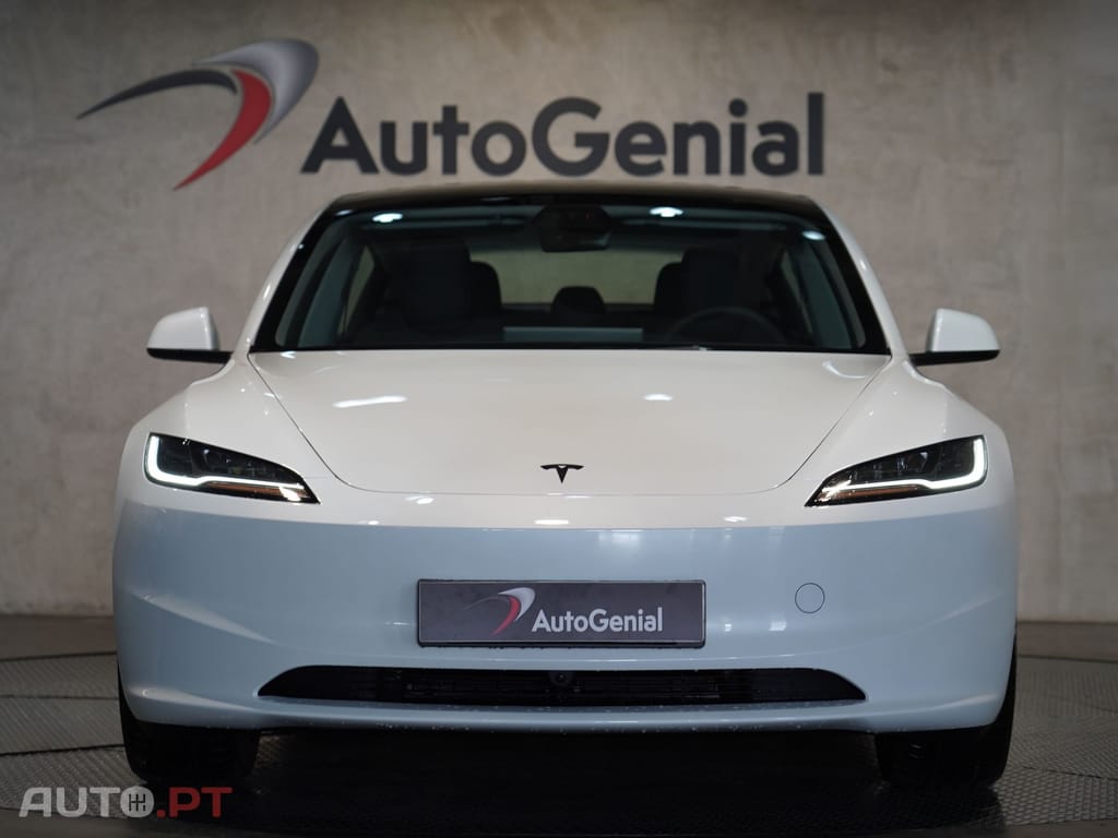 Tesla Model 3 Tração Traseira