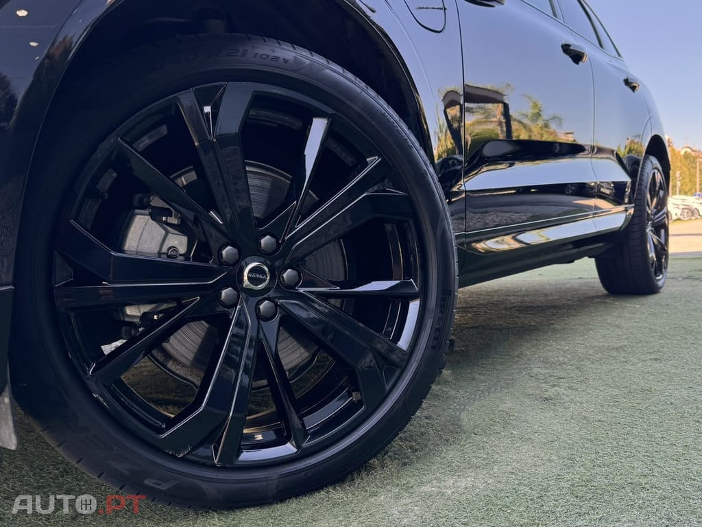 Volvo XC60 2.0 T6 PHEV Black Edition AWD