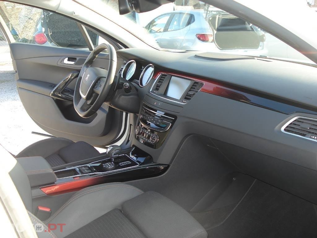 Peugeot 508 RXH 2.0 HDi Hybrid4 2-Tronic
