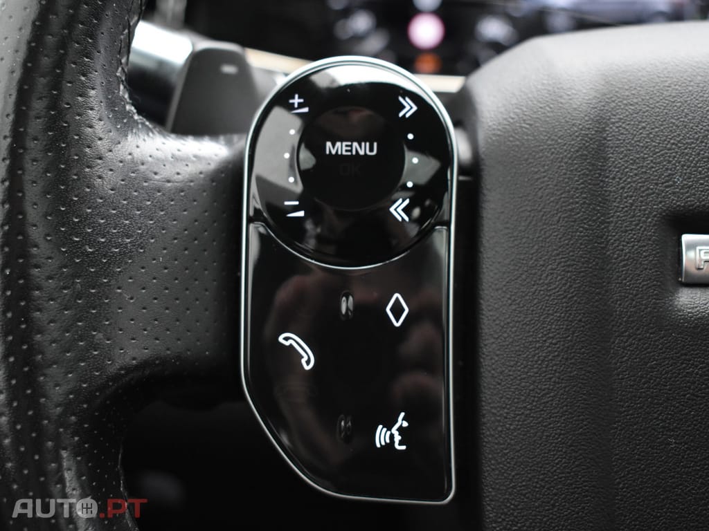 Land Rover Evoque 1.5 P300e AWD R-Dynamic SE Auto