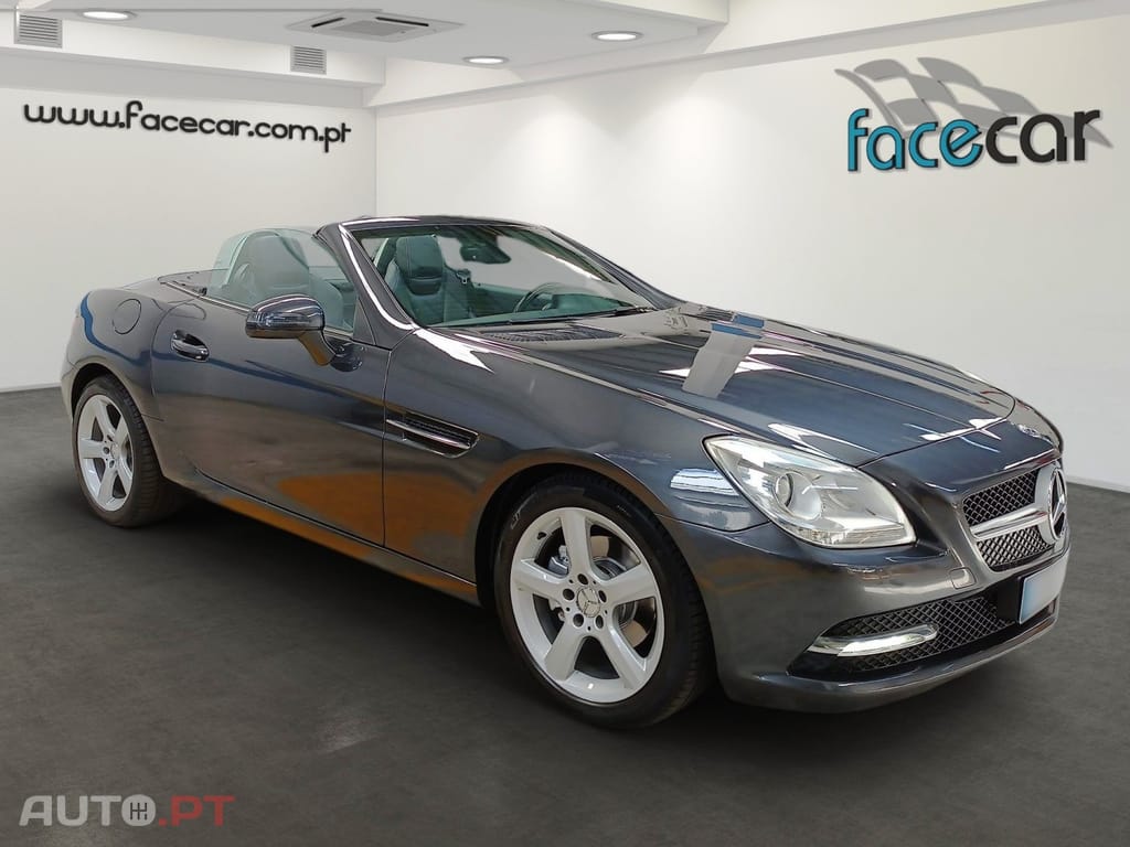 Mercedes-Benz SLK 200 (BlueEFFICIENCY) 7G-TRONIC