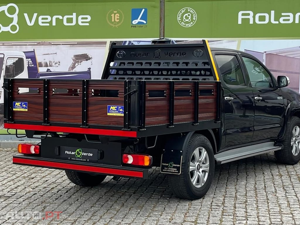 Toyota Hilux 3.0 D-4D 4WD CD Tracker CA