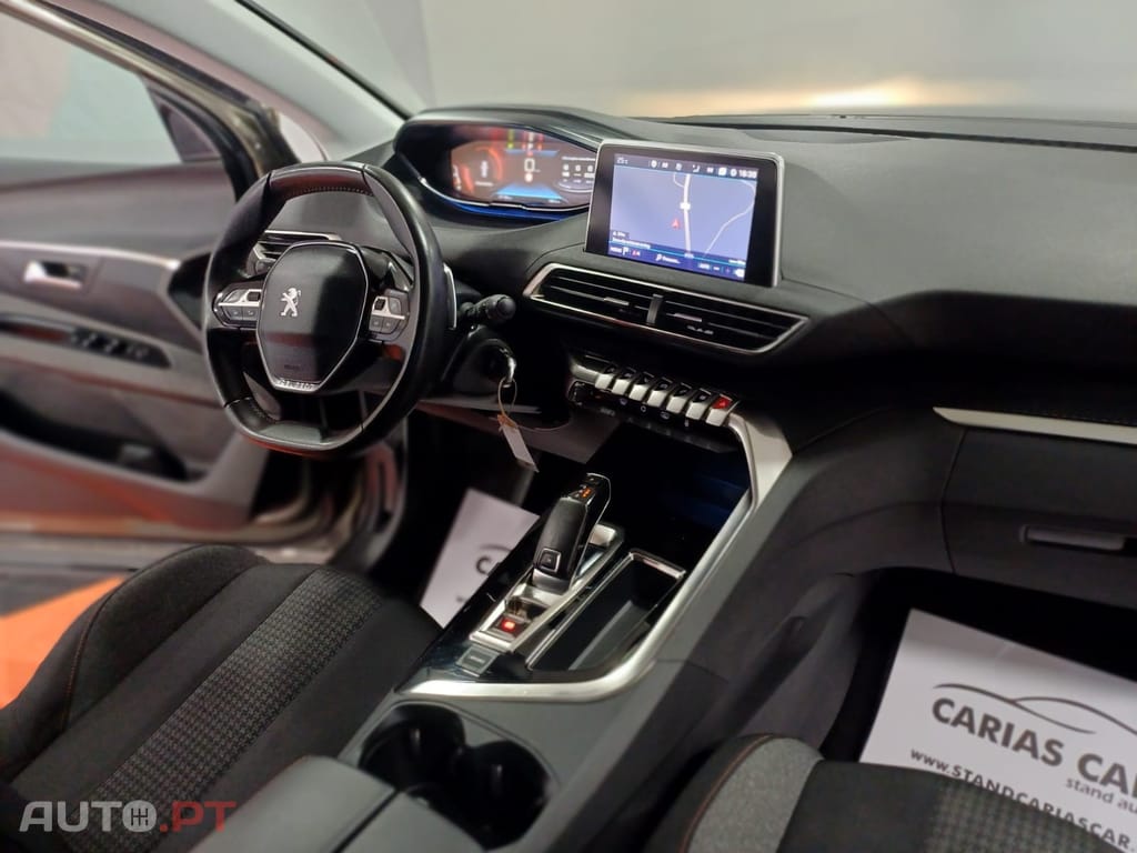 Peugeot 5008 1.5 BlueHDi Allure EAT8