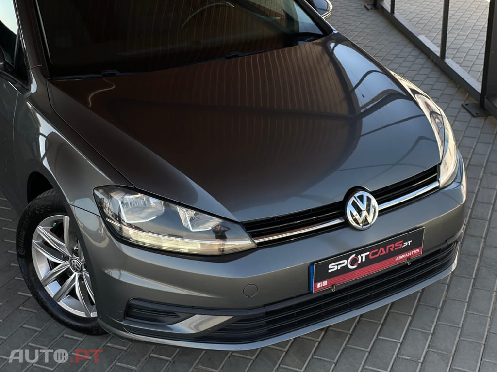 Volkswagen Golf 1.6 TDI Confortline
