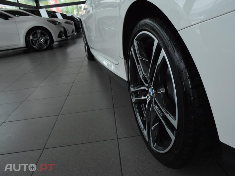 BMW 216 d Pack Desportivo M