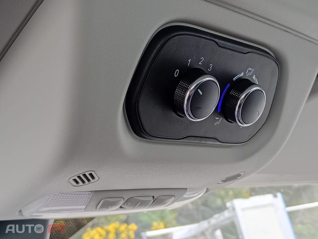 Ford Transit 330 L2 2.0 TDCi H2 Trend Antepara