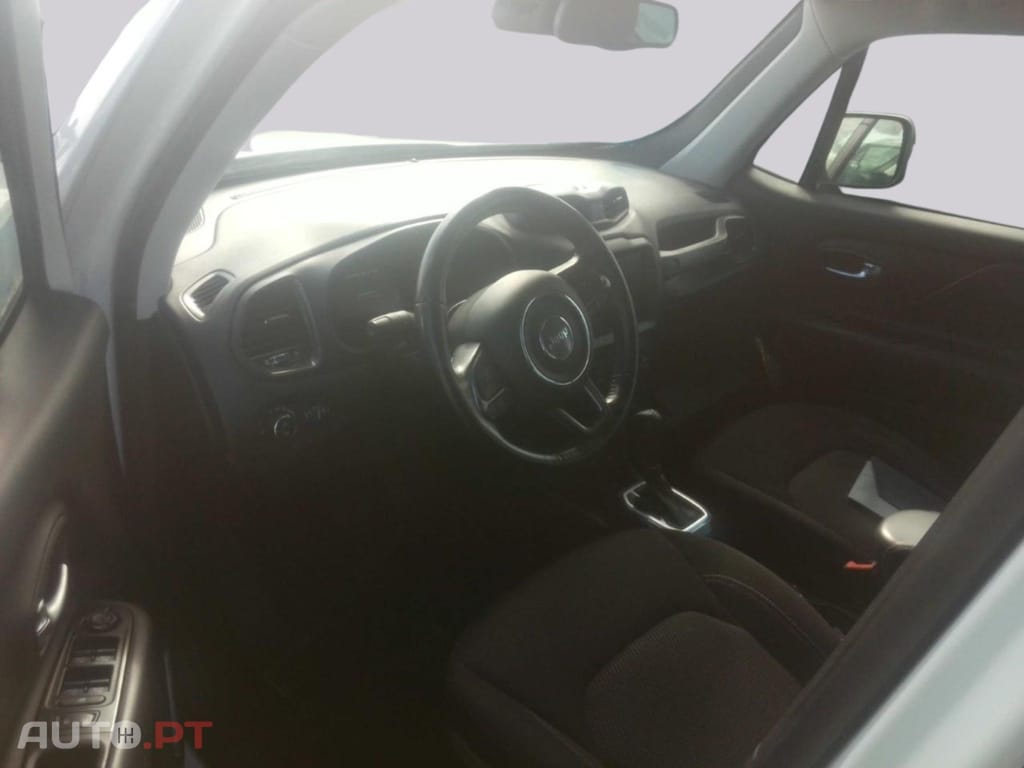 Jeep Renegade Limited AWD I.V.A DEDUTIVEL