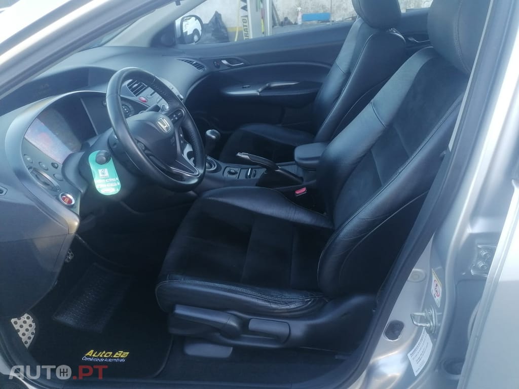 Honda Civic 1.4 i-VTEC Sport Edition