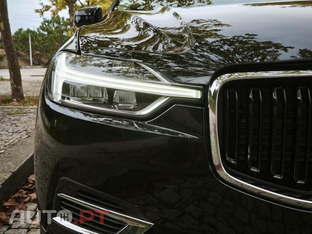 Volvo XC60 2.0 T8 PHEV Momentum Plus AWD