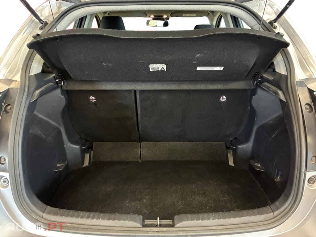 Toyota Yaris 1.5 HDF Dynamic Business  MY22