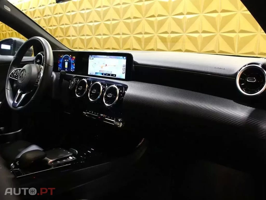 Mercedes-Benz CLA 250 e Progressive