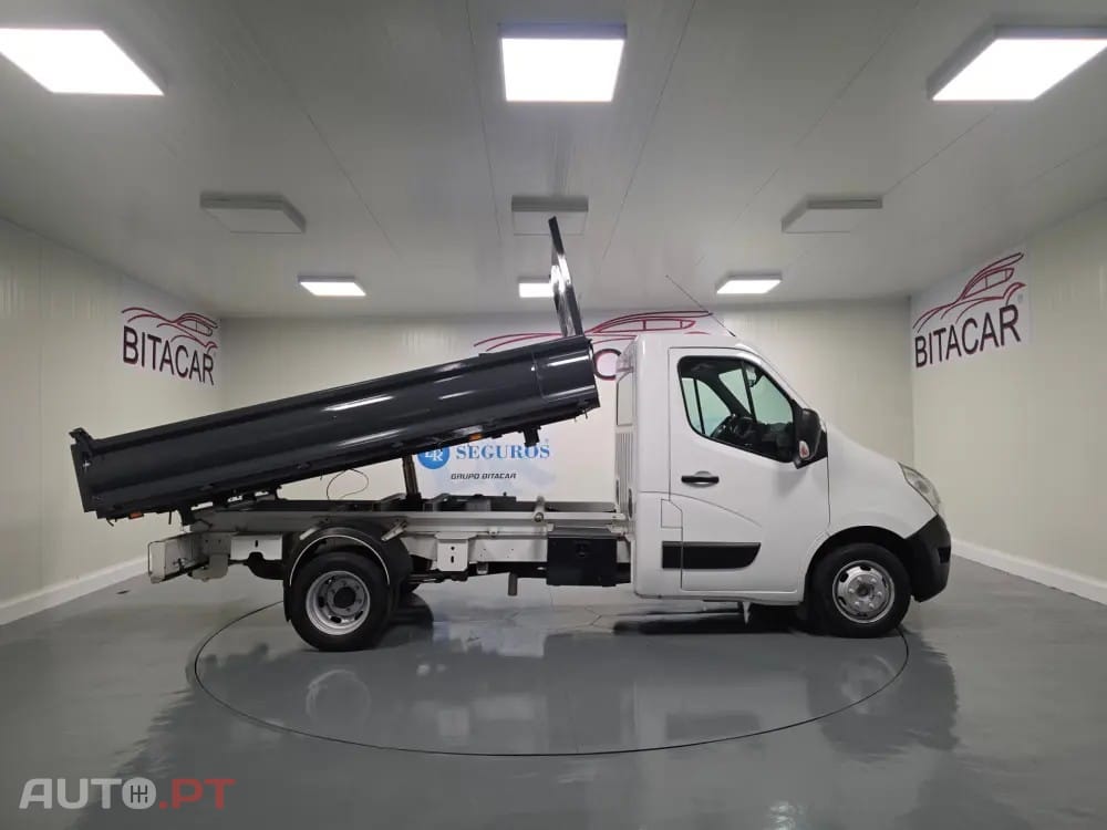 Renault Master 2.3 DCI 130CV BASCULANTE