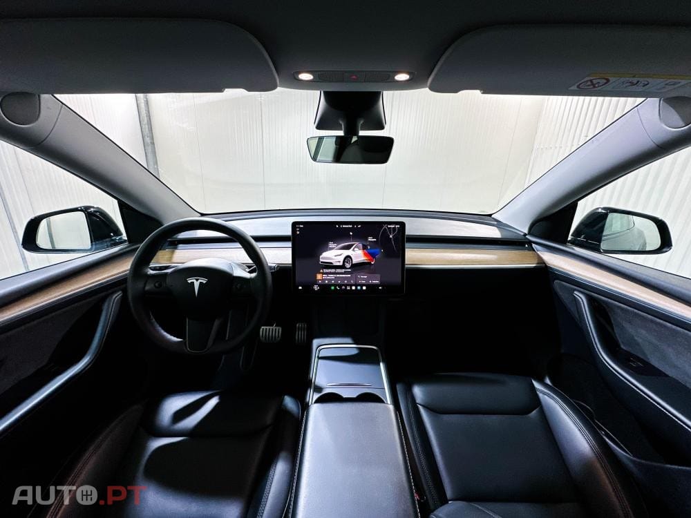 Tesla Model Y Performance AWD