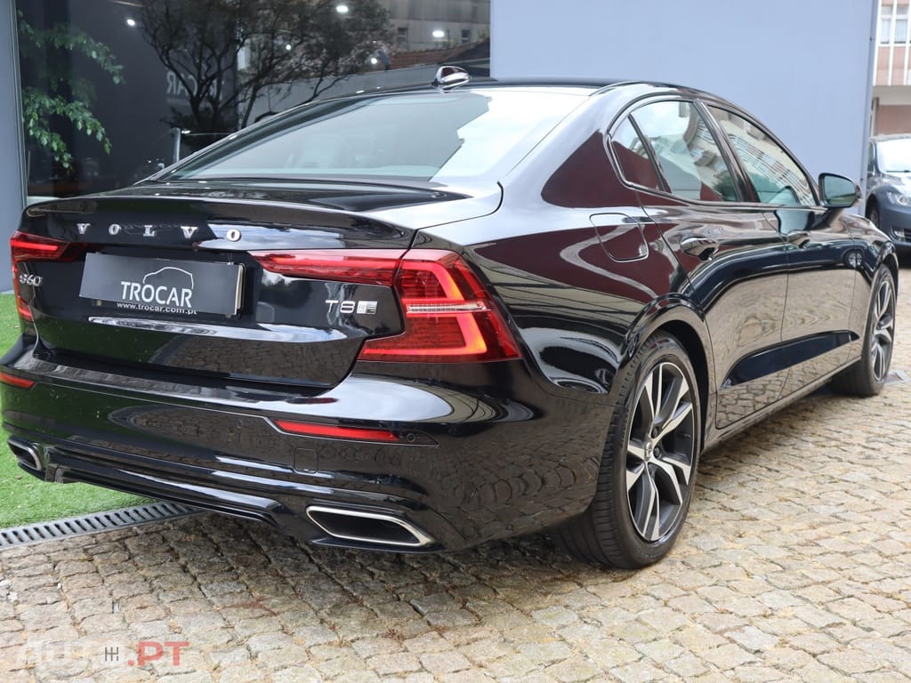 Volvo S60 2.0 T8 PHEV R-Design AWD
