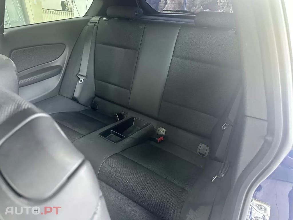 BMW 118 d Pack M E81