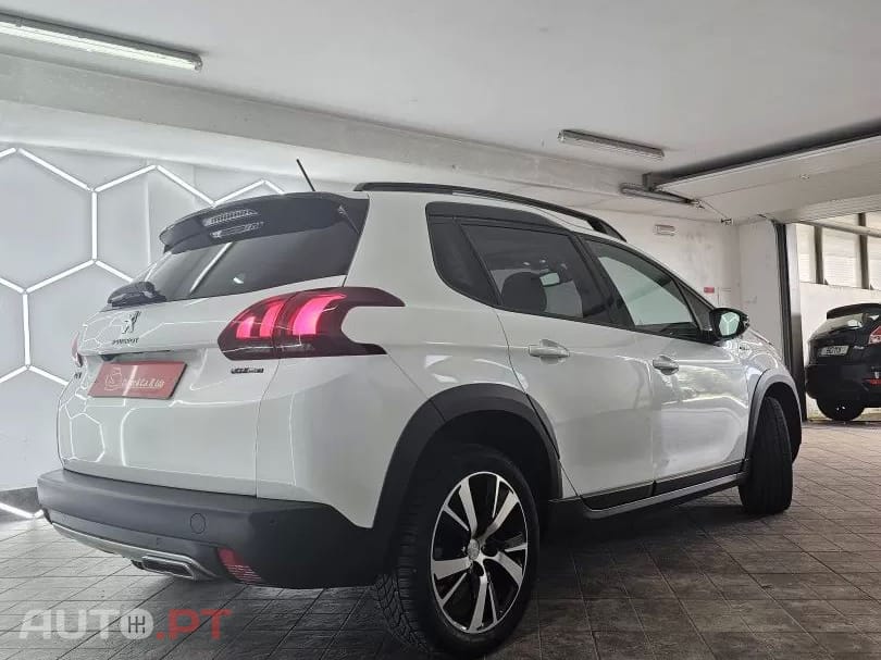 Peugeot 2008 1.2 PureTech GT Line EAT6