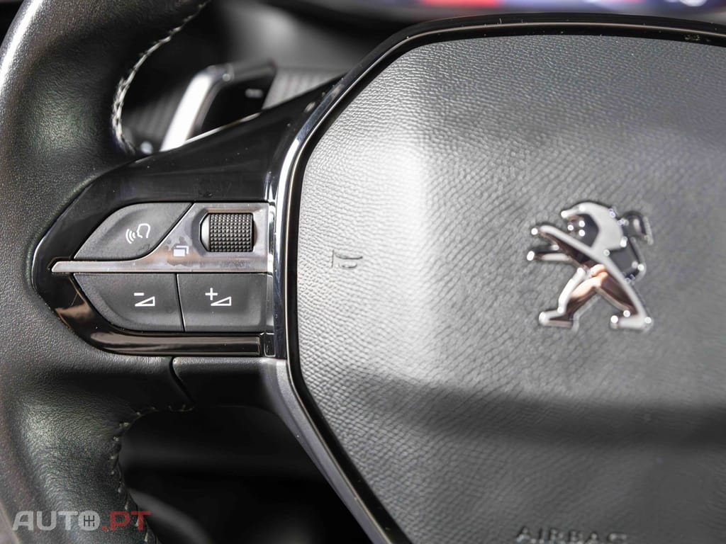Peugeot 2008 1.2 PureTech Allure Pack EAT8