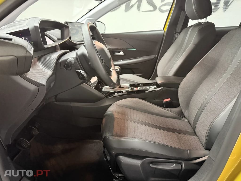 Peugeot 208 PureTech 100 Allure Pack