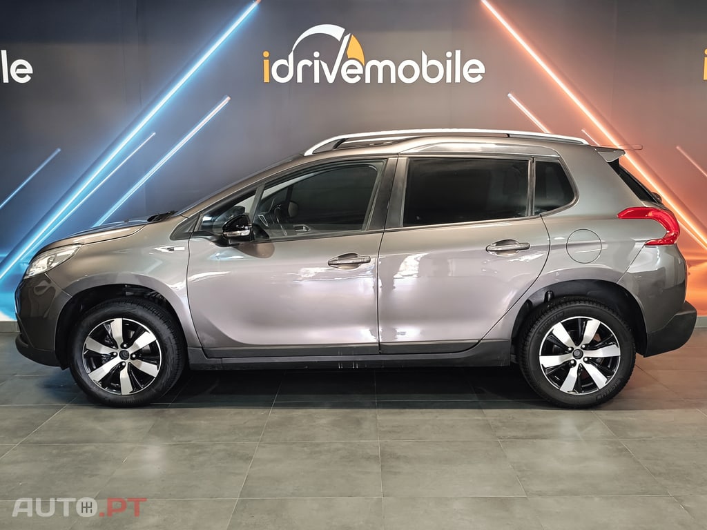 Peugeot 2008 1.2 PureTech Style