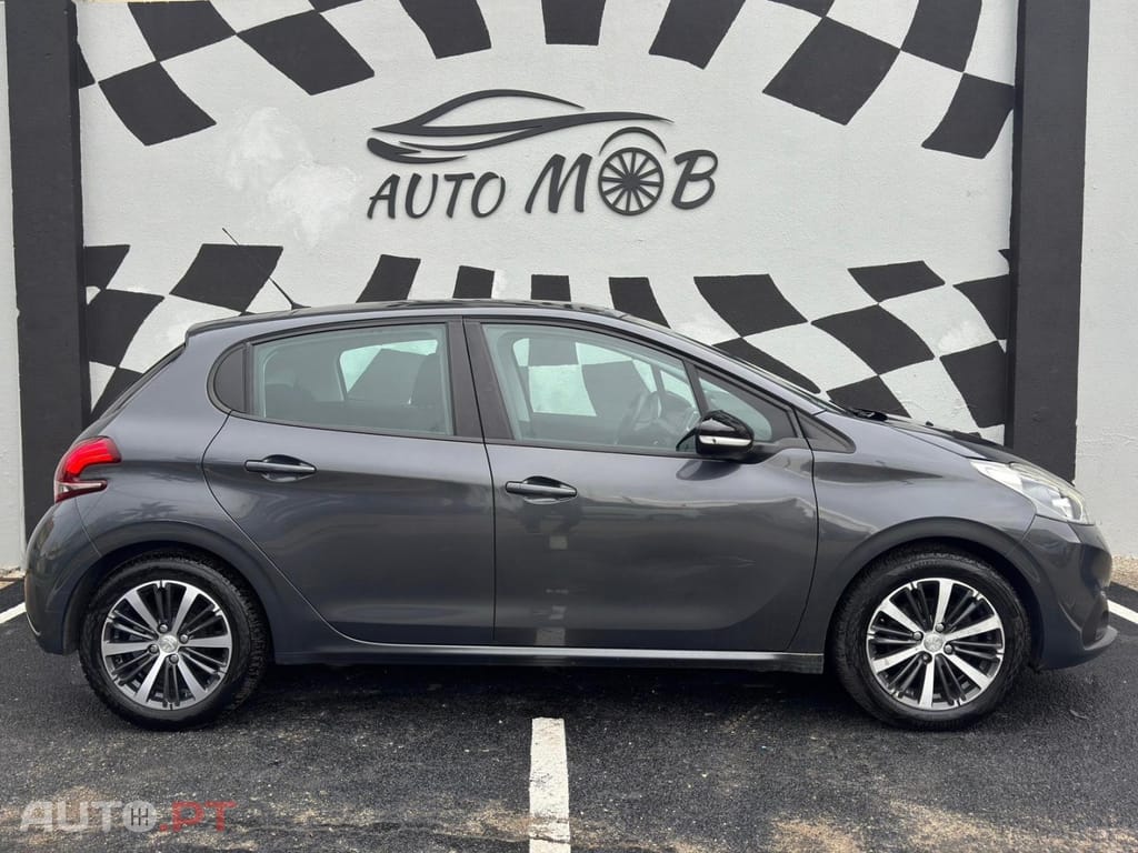 Peugeot 208 PureTech 82 Start & Stop Allure