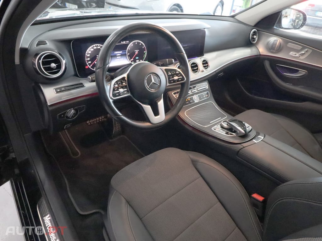 Mercedes-Benz E 300 de T 9G-TRONIC